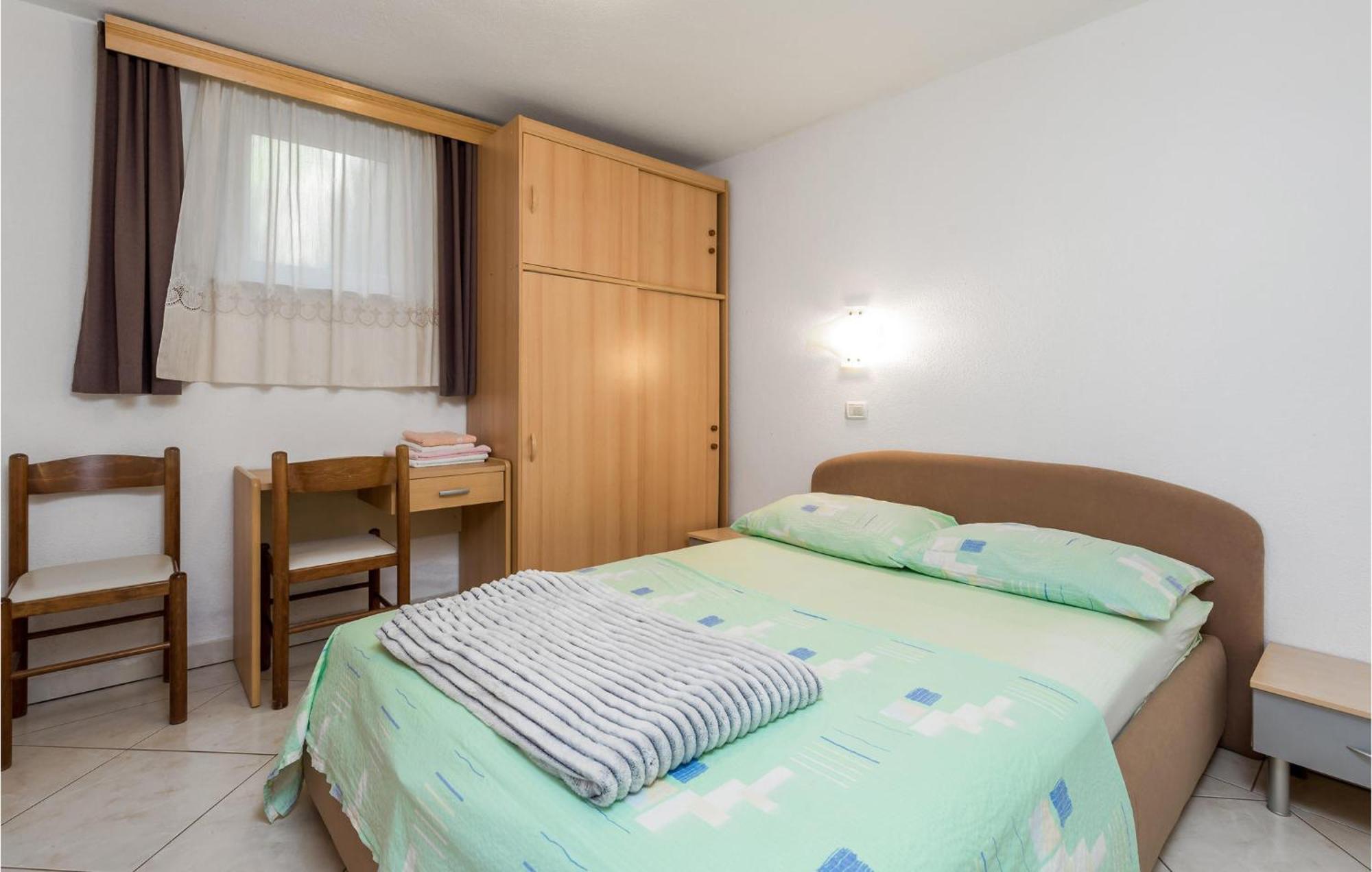 Beach Front Apartment In Punta Kriza With Kitchen Kültér fotó