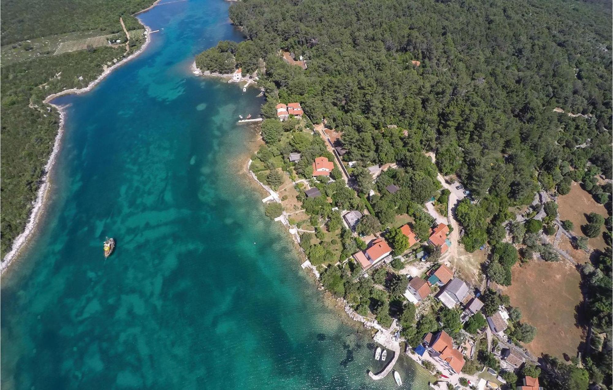 Beach Front Apartment In Punta Kriza With Kitchen Kültér fotó