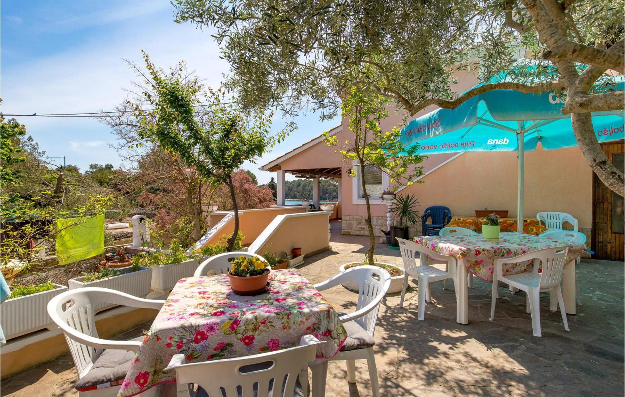 Beach Front Apartment In Punta Kriza With Kitchen Kültér fotó